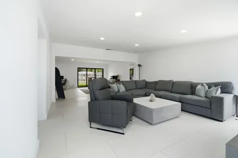 1333 SE 8th Street Deerfield Beach FL 33441