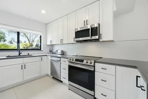 1333 SE 8th Street Deerfield Beach FL 33441