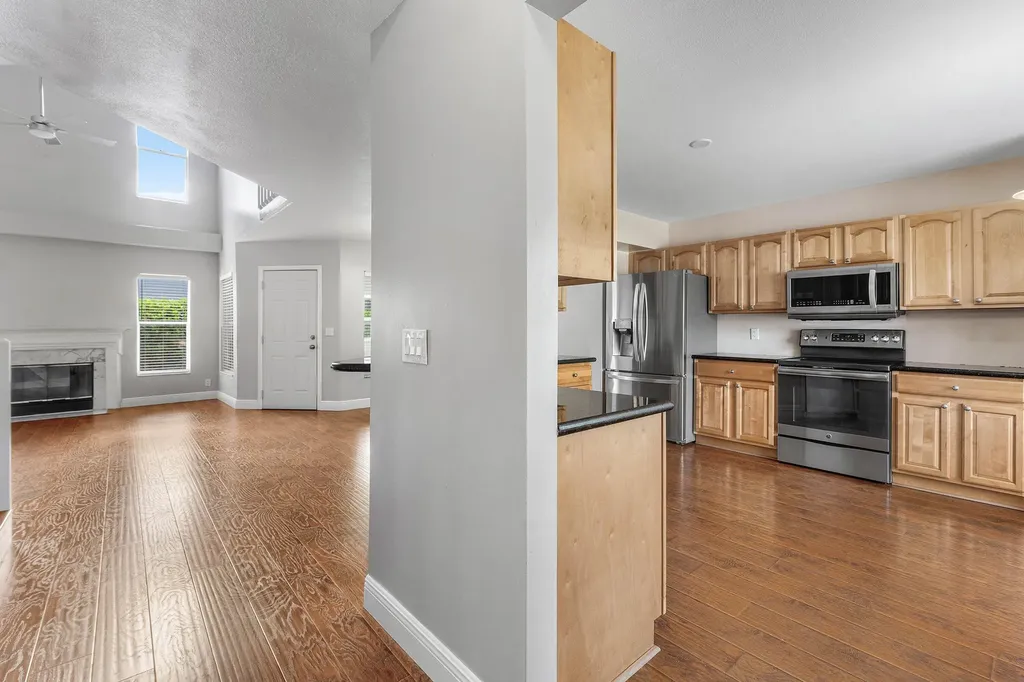 139 Royal Pine Circle S Royal Palm Beach FL 33411