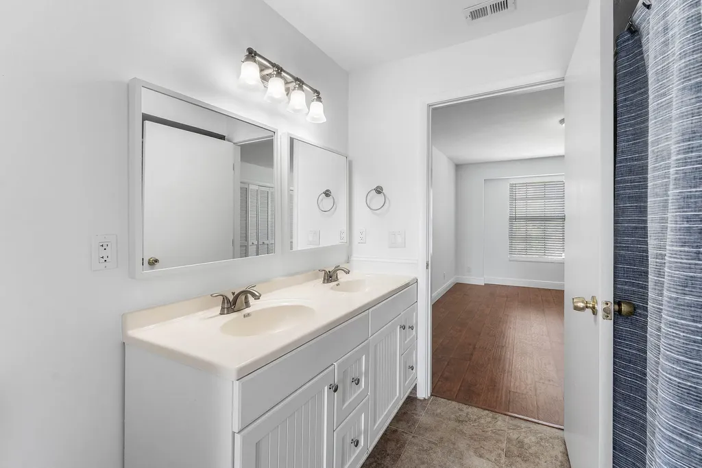 139 Royal Pine Circle S Royal Palm Beach FL 33411