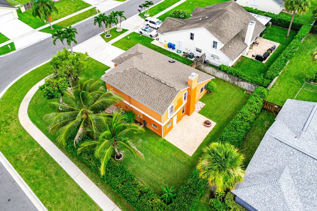 139 Royal Pine Circle S Royal Palm Beach FL 33411