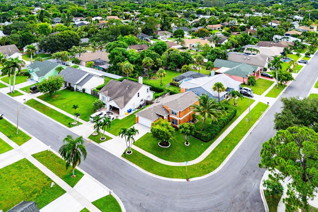 139 Royal Pine Circle S Royal Palm Beach FL 33411
