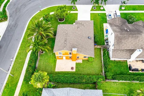 139 Royal Pine Circle S Royal Palm Beach FL 33411