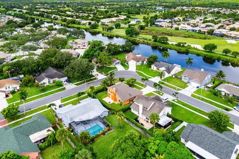 139 Royal Pine Circle S Royal Palm Beach FL 33411