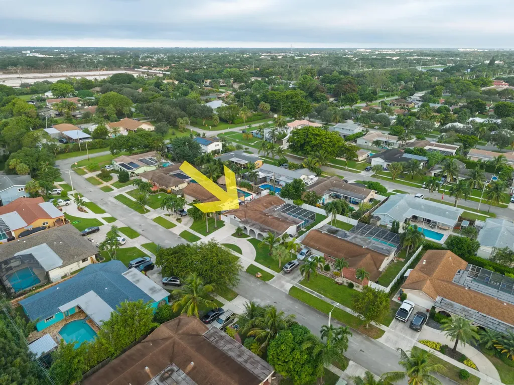 4421 NW 2nd Court Coconut Creek FL 33066