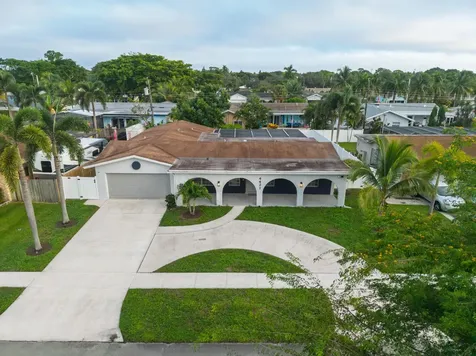 4421 NW 2nd Court Coconut Creek FL 33066