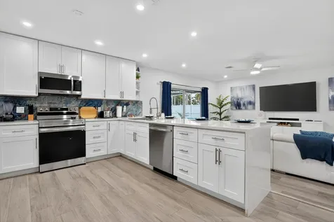 4421 NW 2nd Court Coconut Creek FL 33066