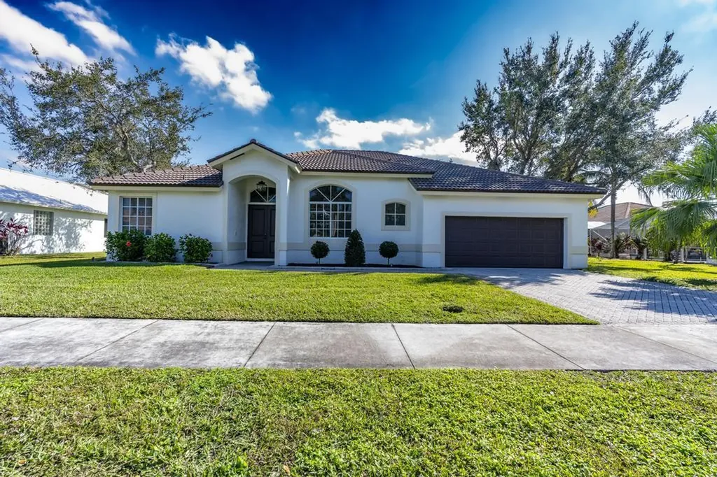1255 SW Maplewood Drive Port St Lucie FL 34986