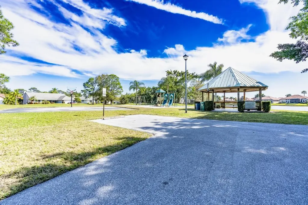 1255 SW Maplewood Drive Port St Lucie FL 34986