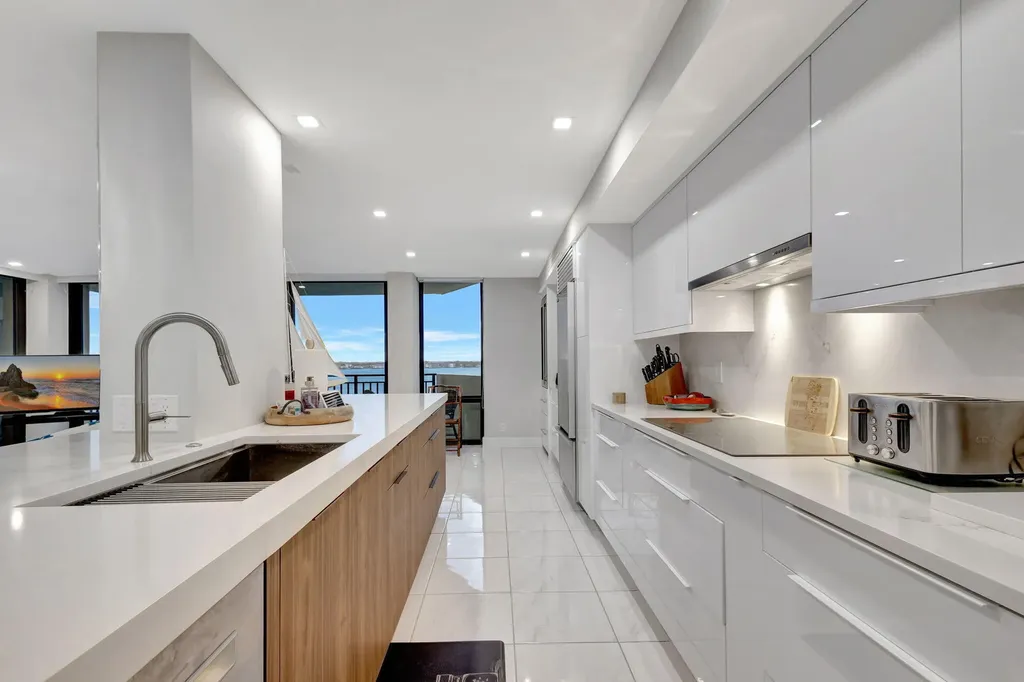 5460 N Ocean Drive Singer Island FL 33404