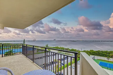 5460 N Ocean Drive Singer Island FL 33404
