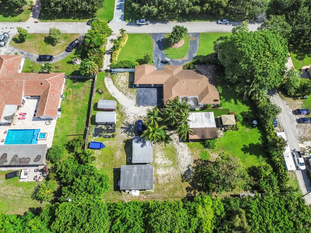 4580 Glenwood Drive Coconut Creek FL 33066
