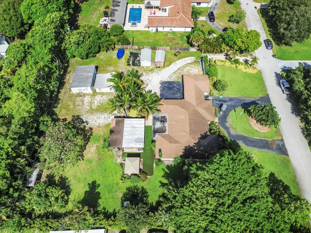 4580 Glenwood Drive Coconut Creek FL 33066