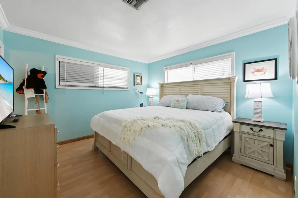 4580 Glenwood Drive Coconut Creek FL 33066