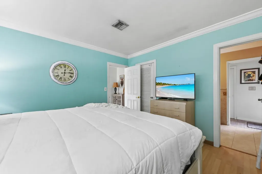 4580 Glenwood Drive Coconut Creek FL 33066