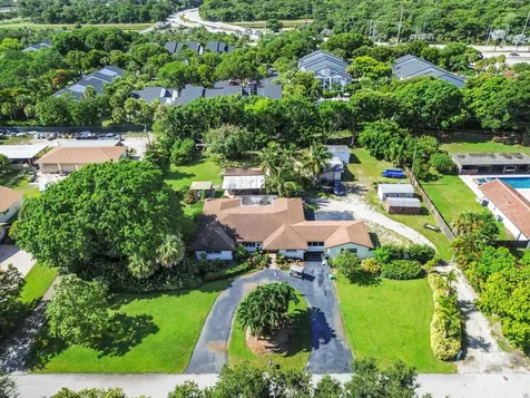 4580 Glenwood Drive Coconut Creek FL 33066