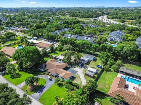 4580 Glenwood Drive Coconut Creek FL 33066