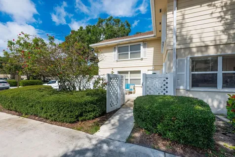 8135 Bridgewater Court Lake Clarke Shores FL 33406