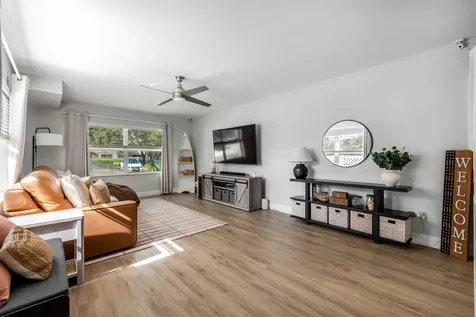 8135 Bridgewater Court Lake Clarke Shores FL 33406