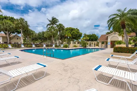 8135 Bridgewater Court Lake Clarke Shores FL 33406