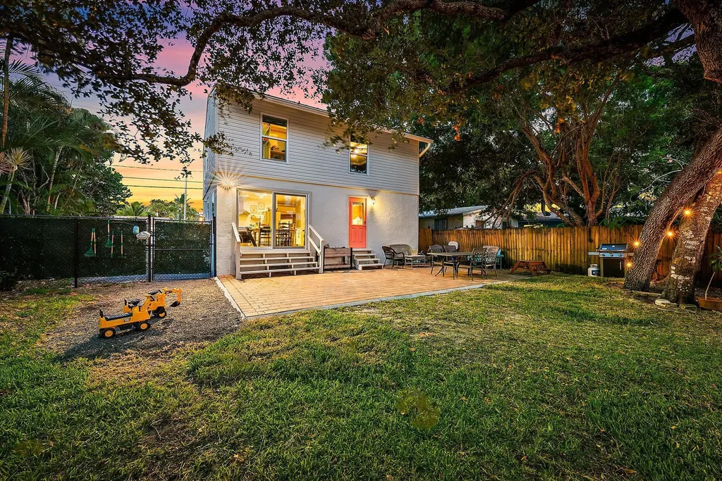 502 N Loxahatchee Drive Jupiter FL 33458