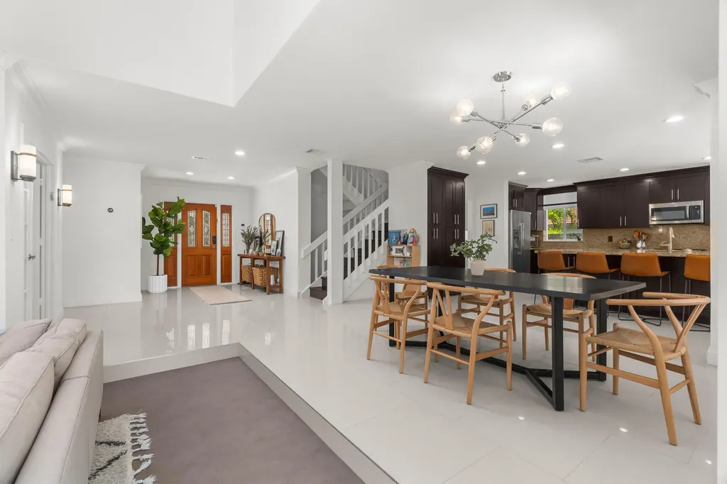 23173 L'ermitage Circle Boca Raton FL 33433
