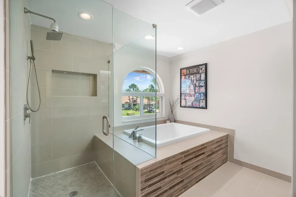 23173 L'ermitage Circle Boca Raton FL 33433