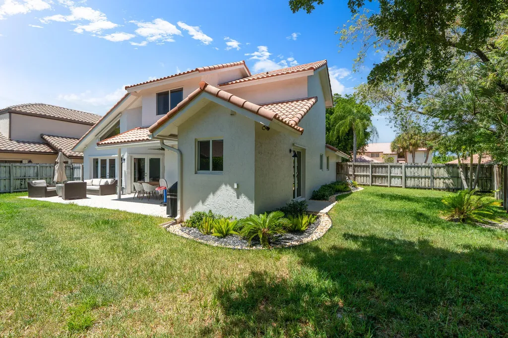 23173 L'ermitage Circle Boca Raton FL 33433