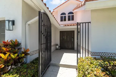 23173 L'ermitage Circle Boca Raton FL 33433