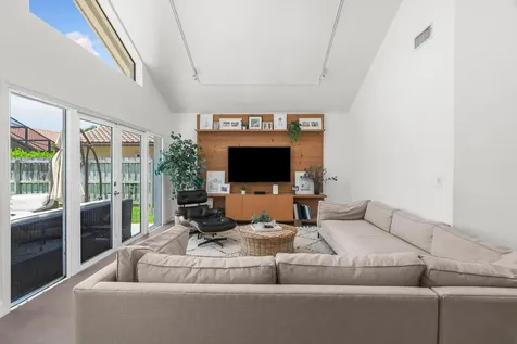 23173 L'ermitage Circle Boca Raton FL 33433