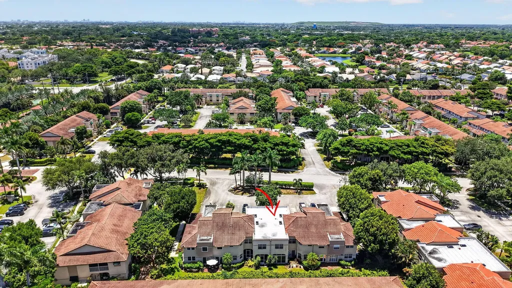 6665 Via Regina Boca Raton FL 33433
