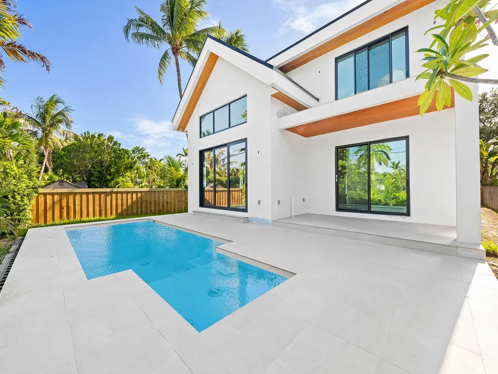 1628 NE 17th Avenue Fort Lauderdale FL 33305
