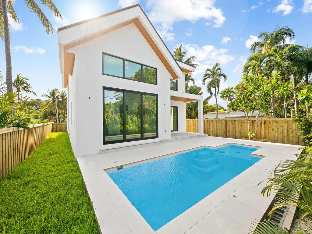 1628 NE 17th Avenue Fort Lauderdale FL 33305