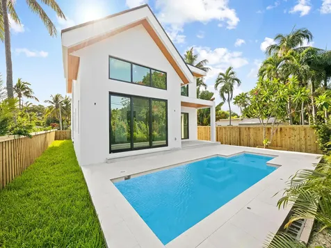 1628 NE 17th Avenue Fort Lauderdale FL 33305