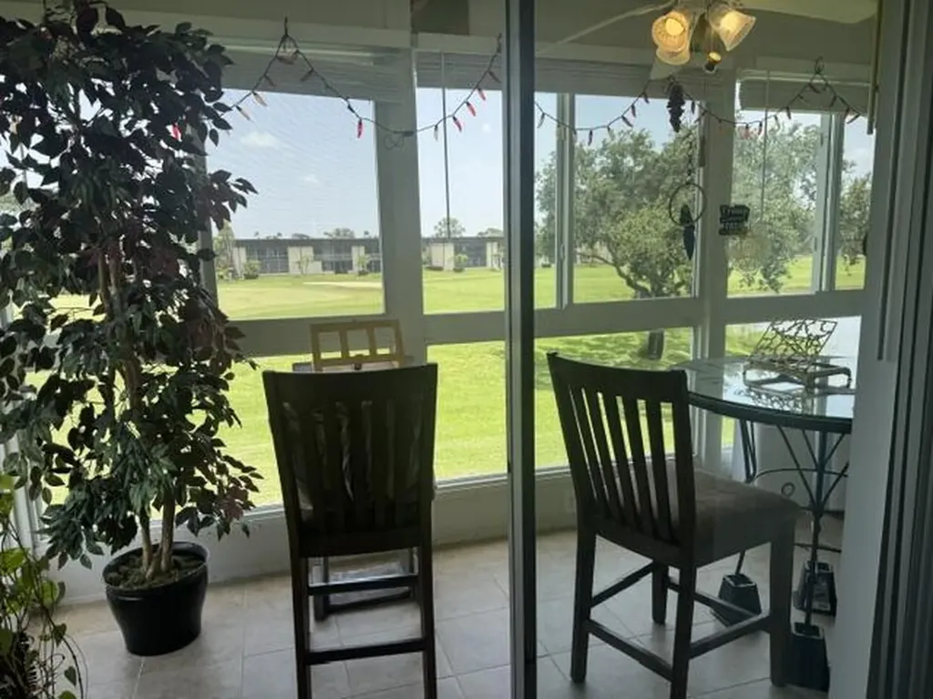 989 Normandy U Trail Delray Beach FL 33484