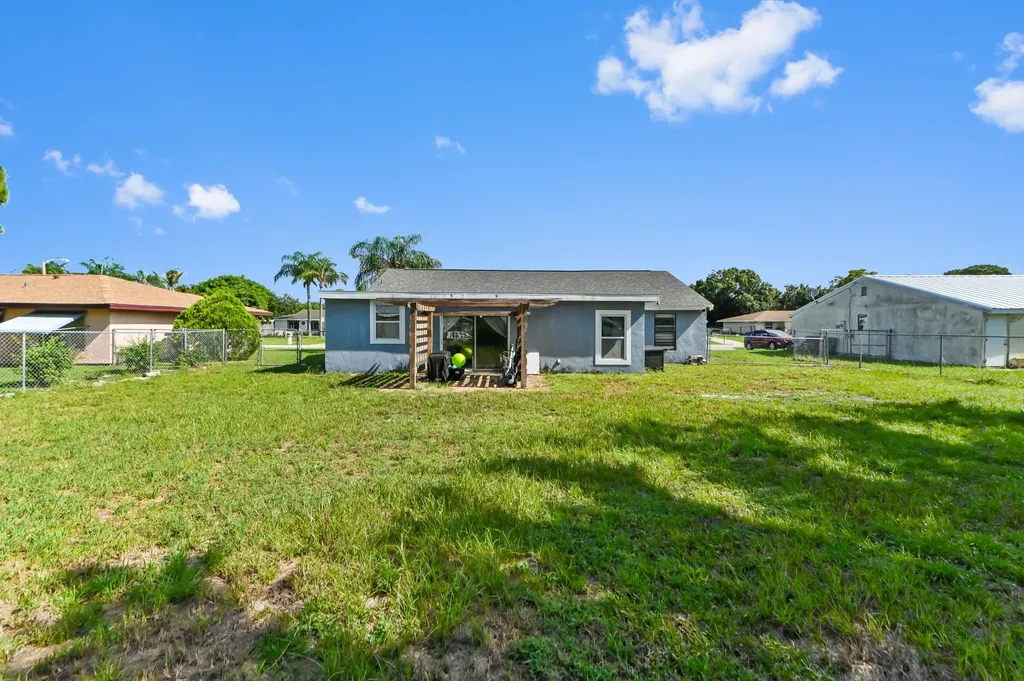 350 SW Homeland Road Port St Lucie FL 34953