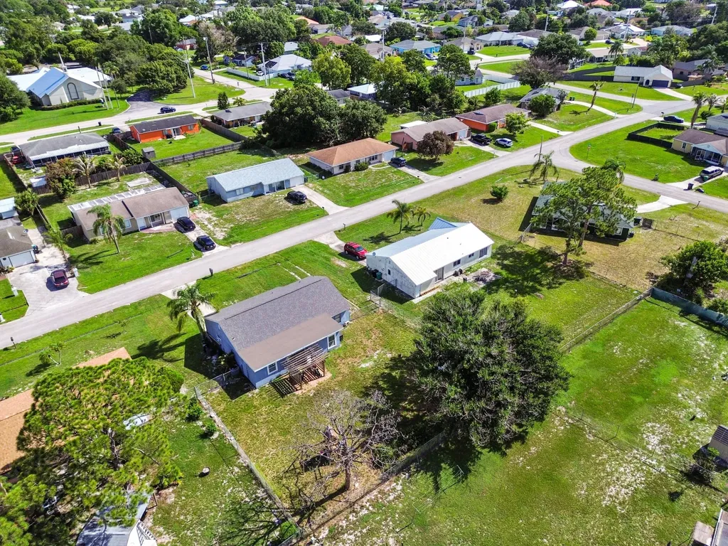 350 SW Homeland Road Port St Lucie FL 34953