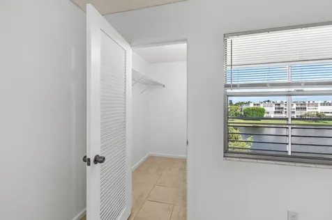 4028 Hythe B Boca Raton FL 33434
