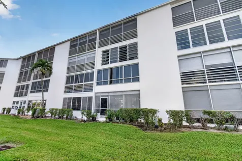 4028 Hythe B Boca Raton FL 33434
