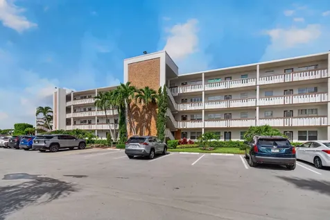 4028 Hythe B Boca Raton FL 33434
