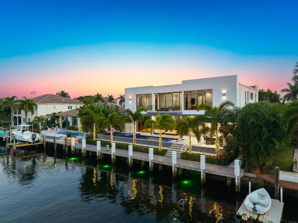 2631 NE 48th Court Lighthouse Point FL 33064