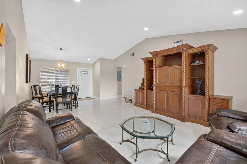 18838 Cloud Lake Circle Boca Raton FL 33496
