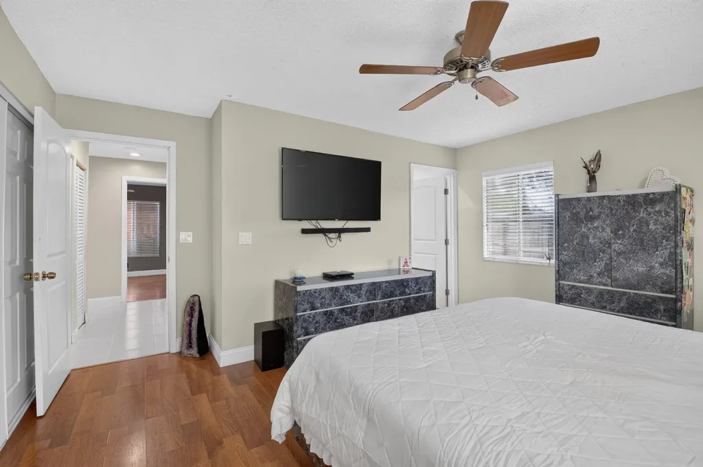 18838 Cloud Lake Circle Boca Raton FL 33496