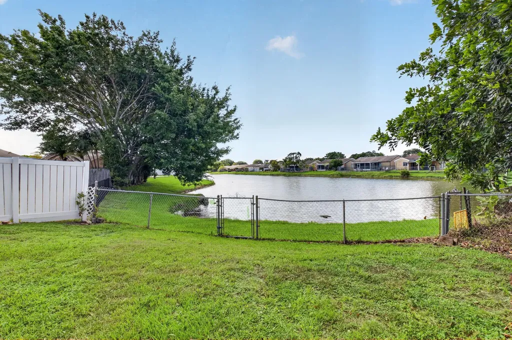 18838 Cloud Lake Circle Boca Raton FL 33496
