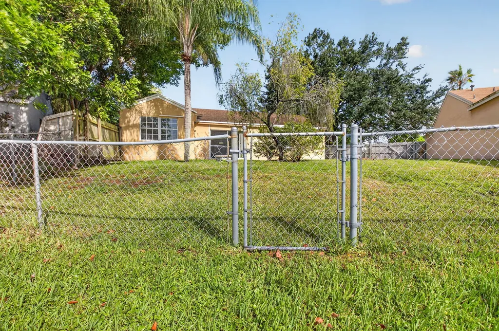 18838 Cloud Lake Circle Boca Raton FL 33496