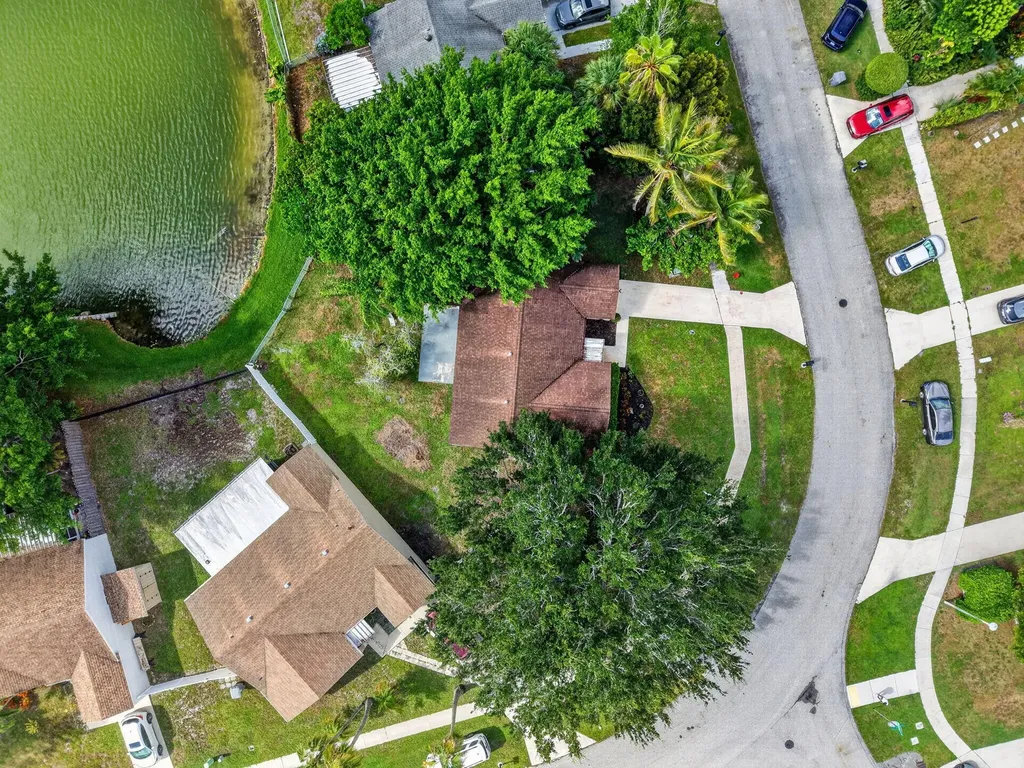 18838 Cloud Lake Circle Boca Raton FL 33496