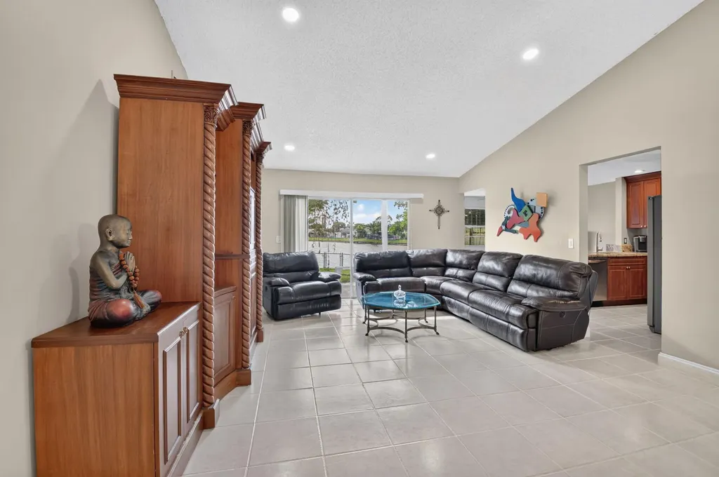 18838 Cloud Lake Circle Boca Raton FL 33496