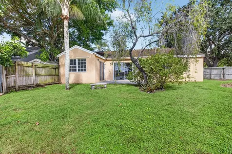 18838 Cloud Lake Circle Boca Raton FL 33496