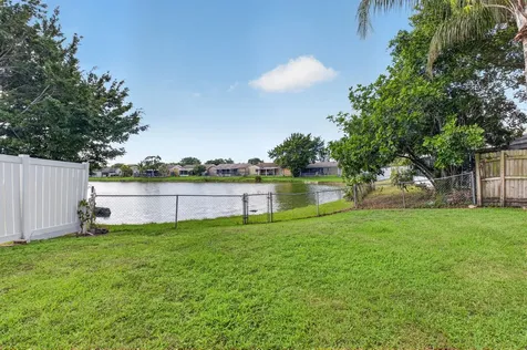18838 Cloud Lake Circle Boca Raton FL 33496