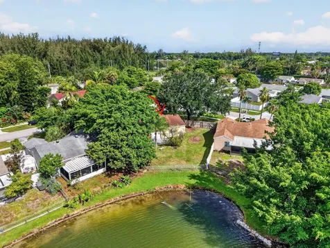 18838 Cloud Lake Circle Boca Raton FL 33496